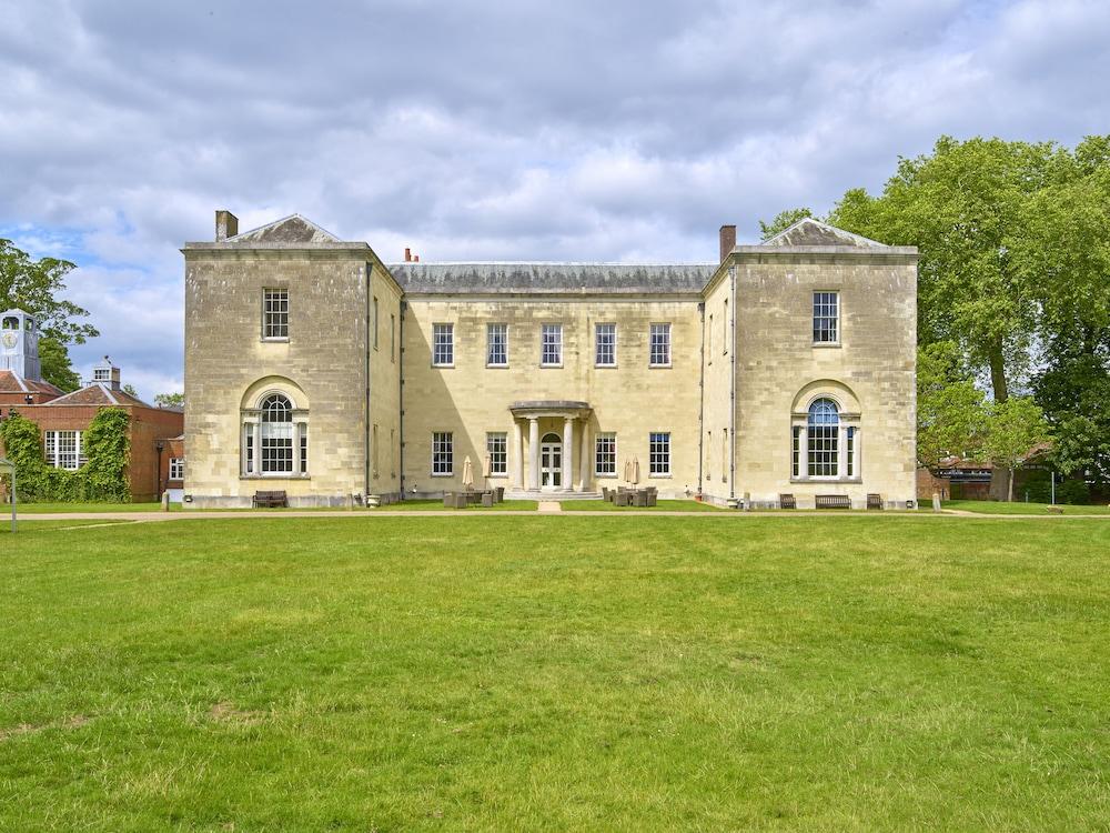 Hitchin Priory Hotel Екстер'єр фото