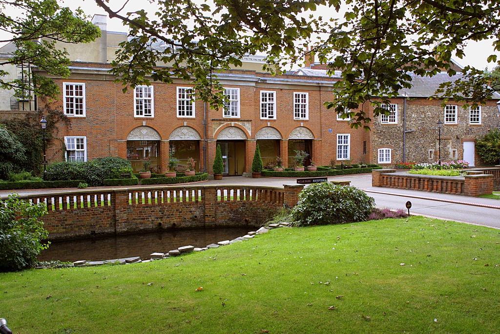 Hitchin Priory Hotel Екстер'єр фото